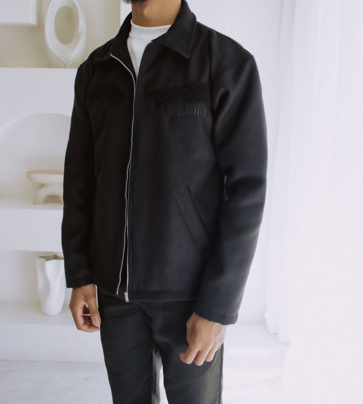 SUHU HANDS OF GOD JACKET, BLACK