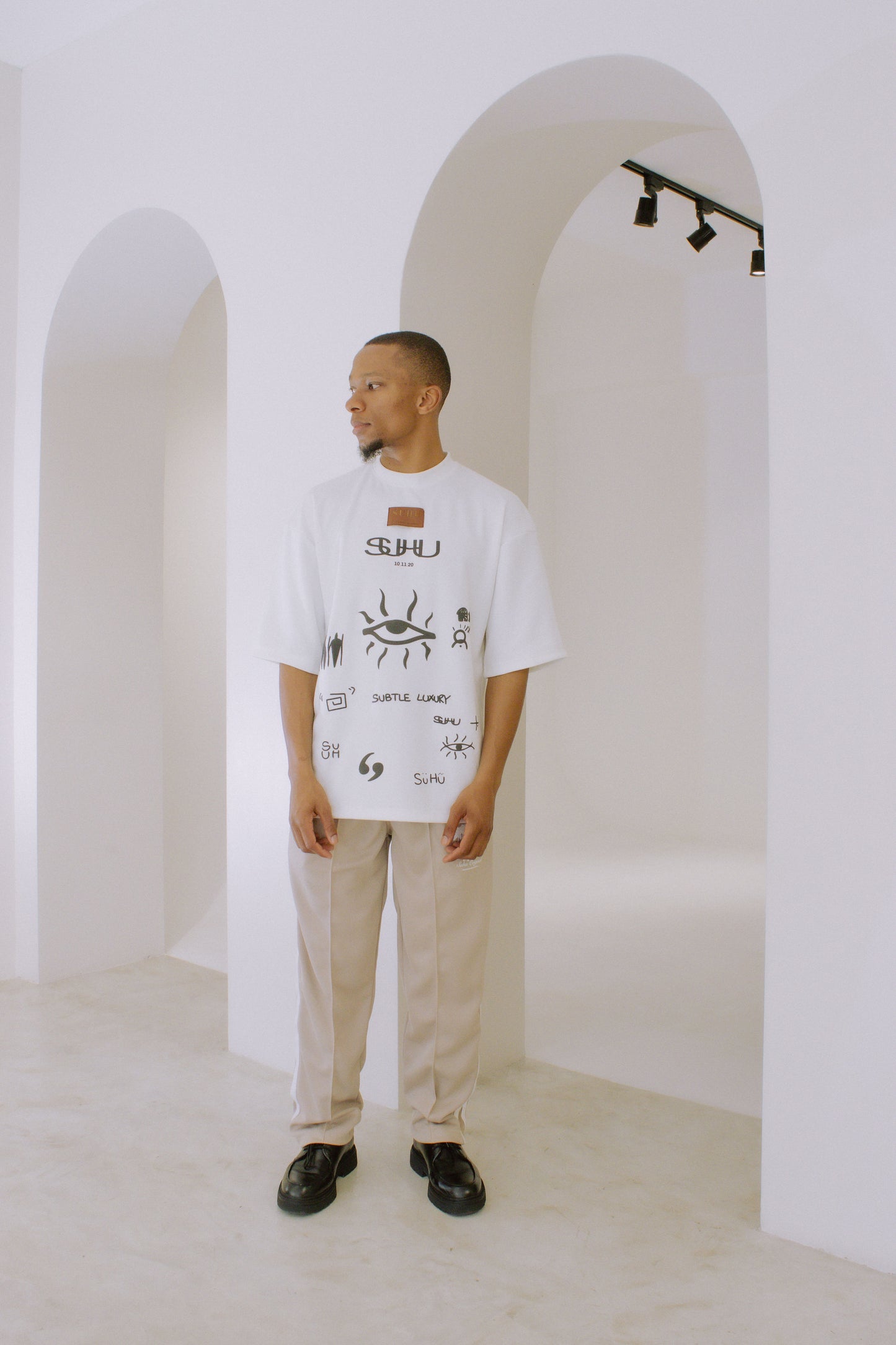 SUHU EYE T-SHIRT, WHITE