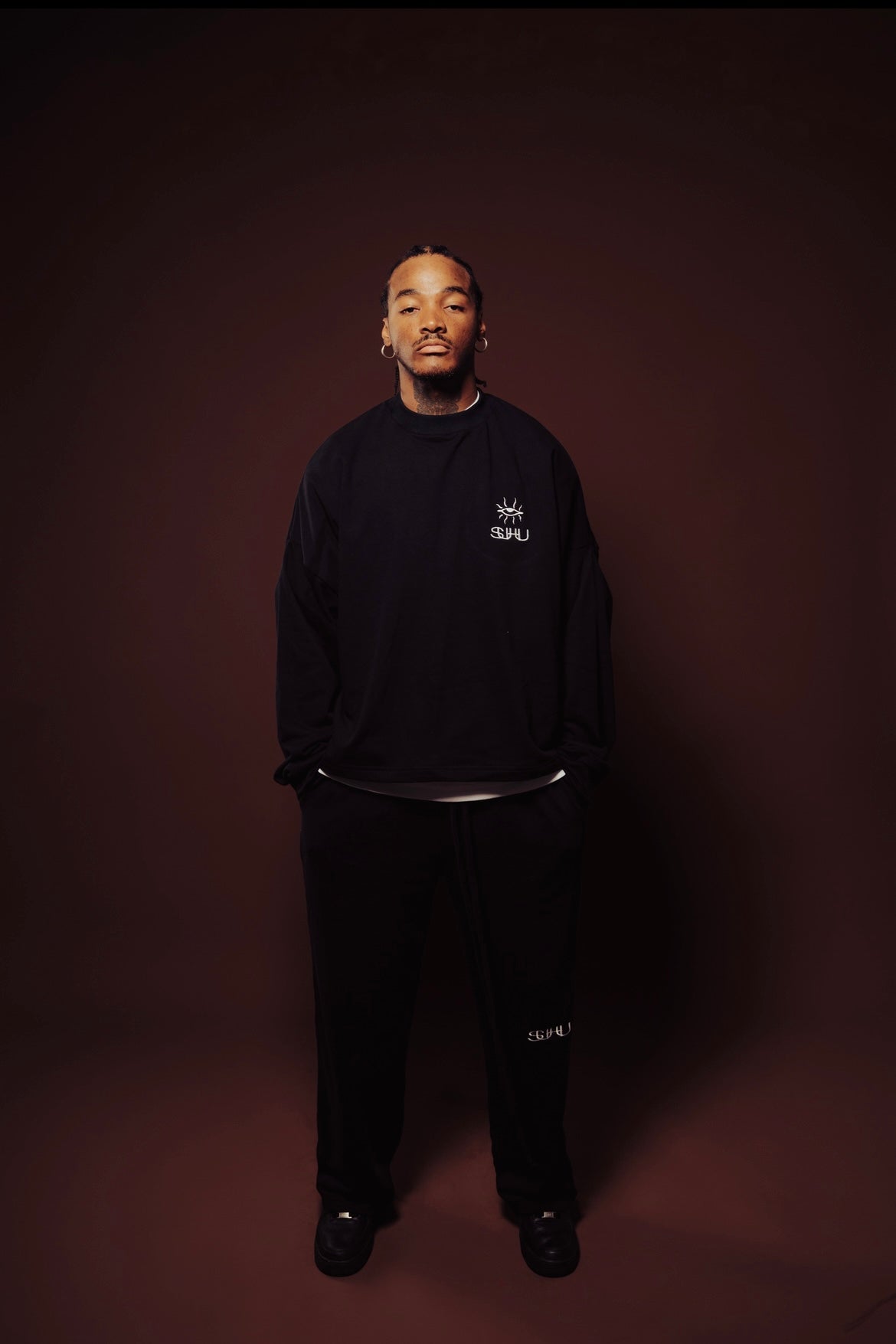 SUHU EYE LOGO LONG SLEEVE T-SHIRT, BLACK